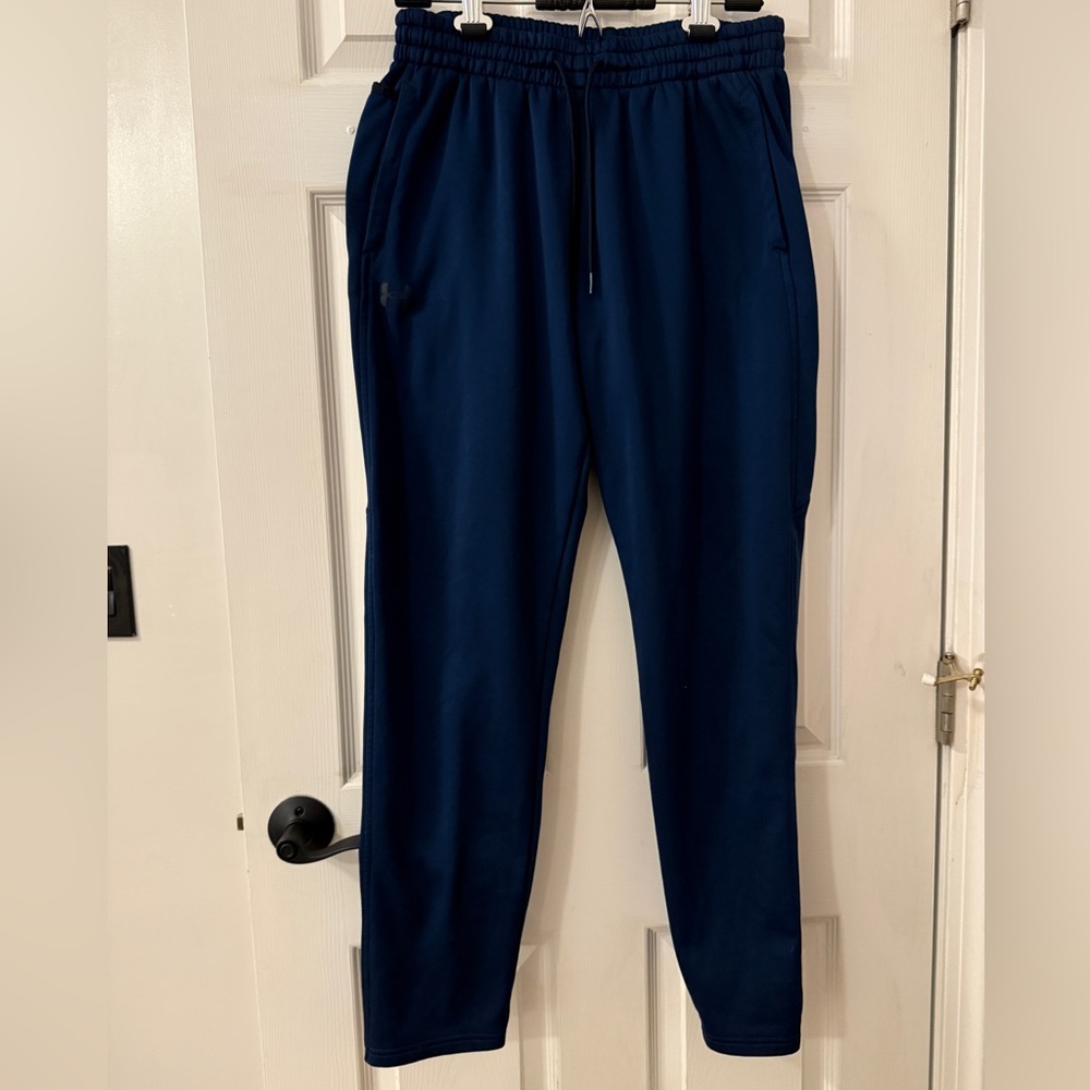 UA men’s blue fleece jogger size L